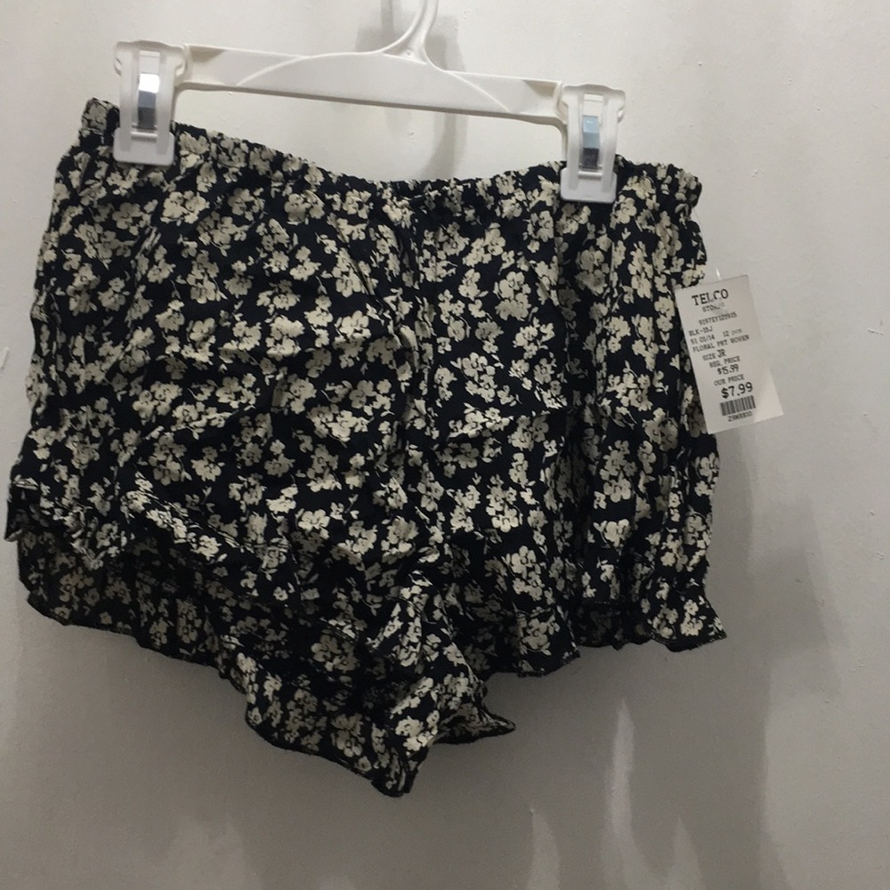 Flowered shorts